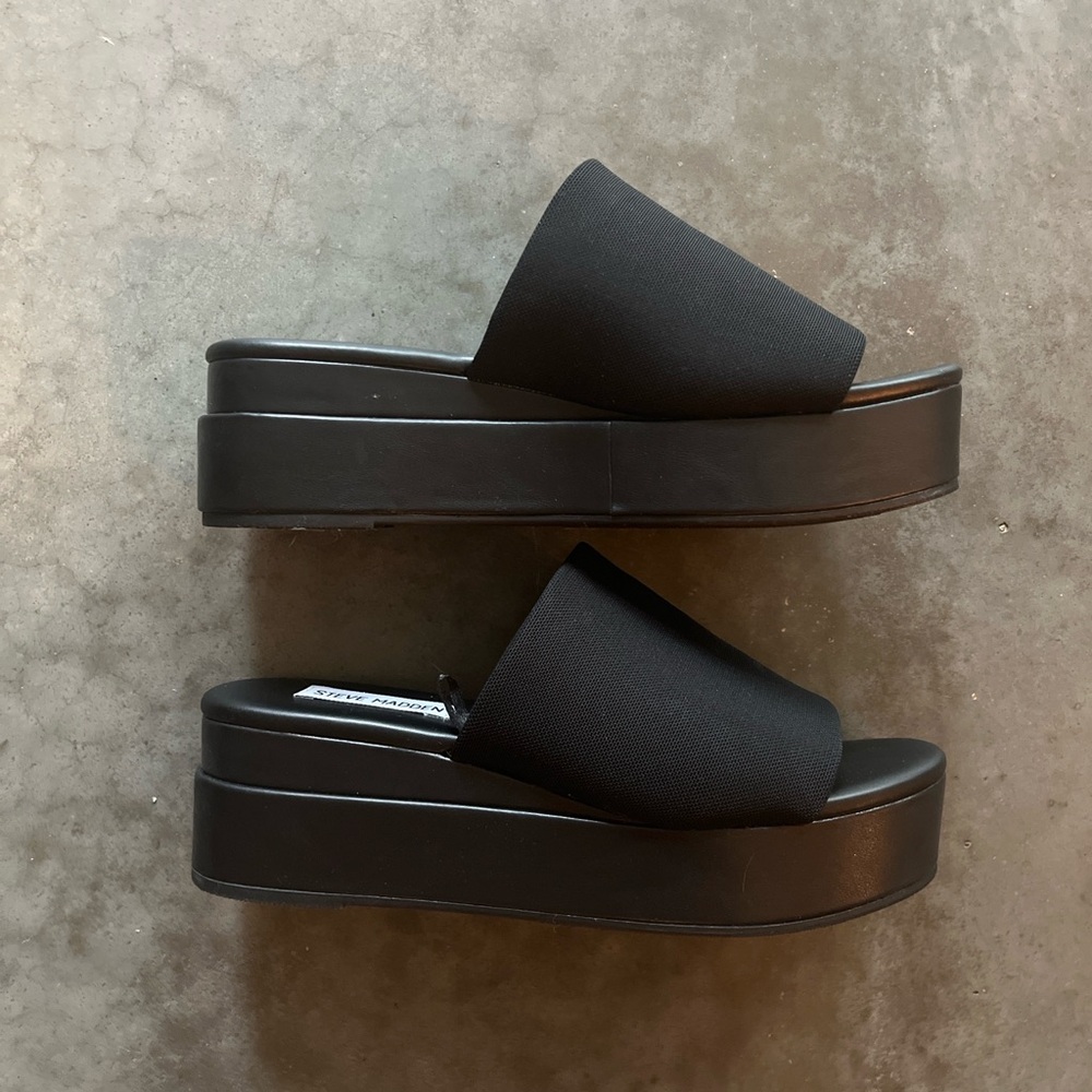 Black Platform Slide Sandals
